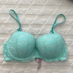 Like new Victoria’s Secret Dream Angels Bra